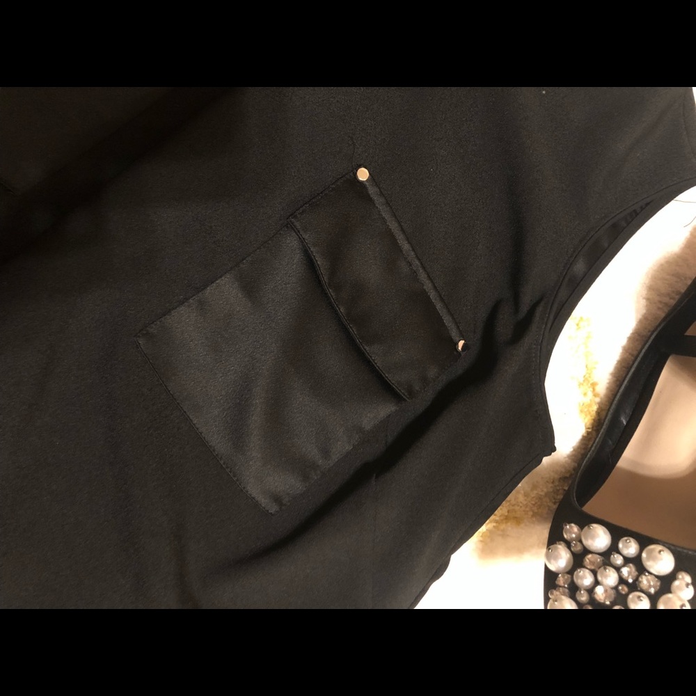 WHBM black top - Picture 2 of 6